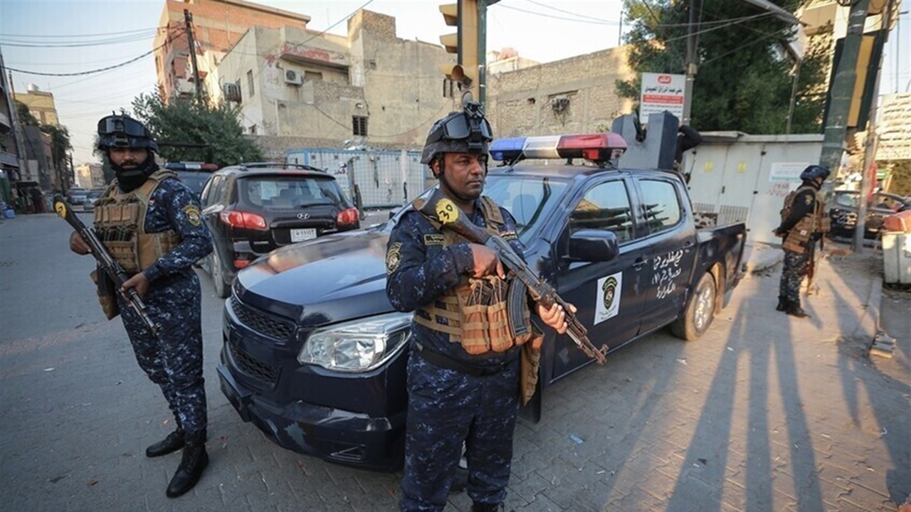 اعتقال متهمين بحرق محل للحلاقة في البصرة (صورة)