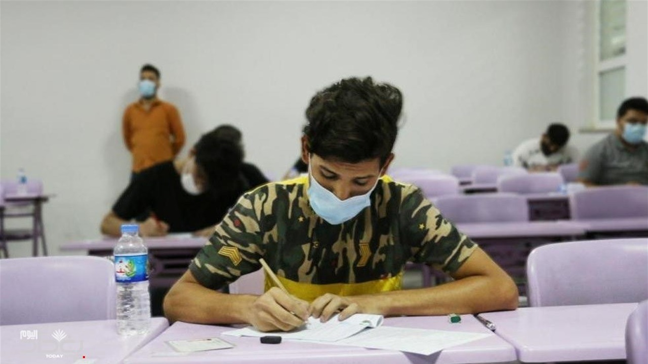 مدارس التعليم المسرع: السماح للشباب حتى 22 عاماً بالعودة إلى مقاعد الدراسة