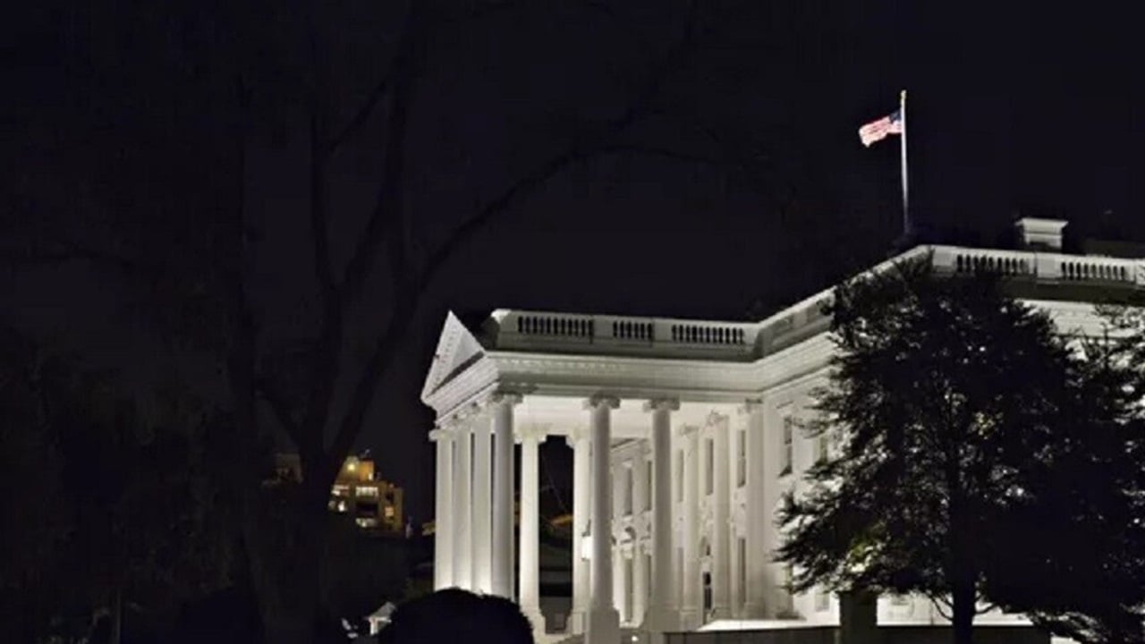 خط مخصص للإبلاغ عن الأخبار &quot;المزيفة&quot;.. البيت الأبيض مهتم