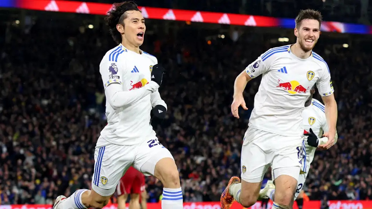 ليدز يخطف تعادلا مثيرا من ليفربول