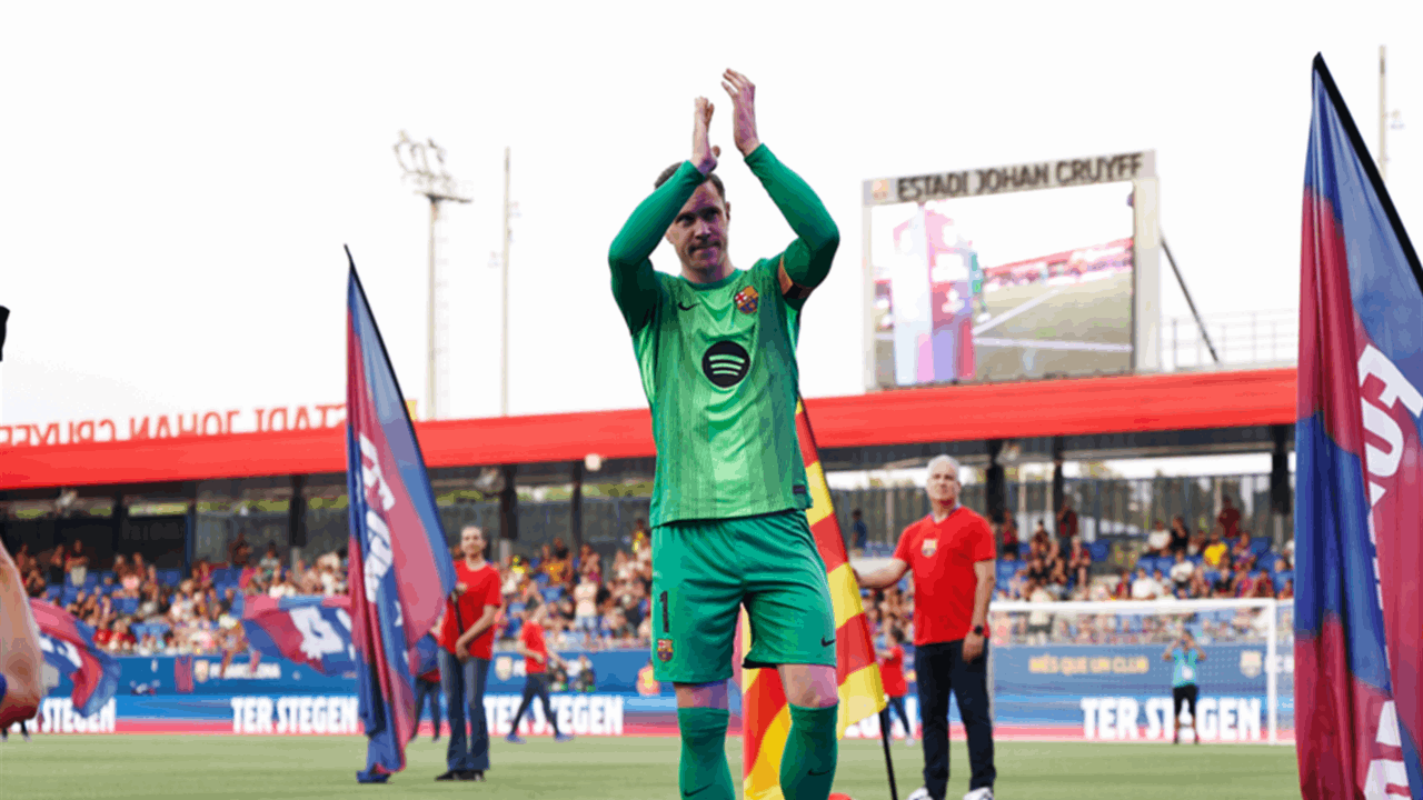 بعد غياب طويل.. شتيغن يعود إلى قائمة برشلونة 