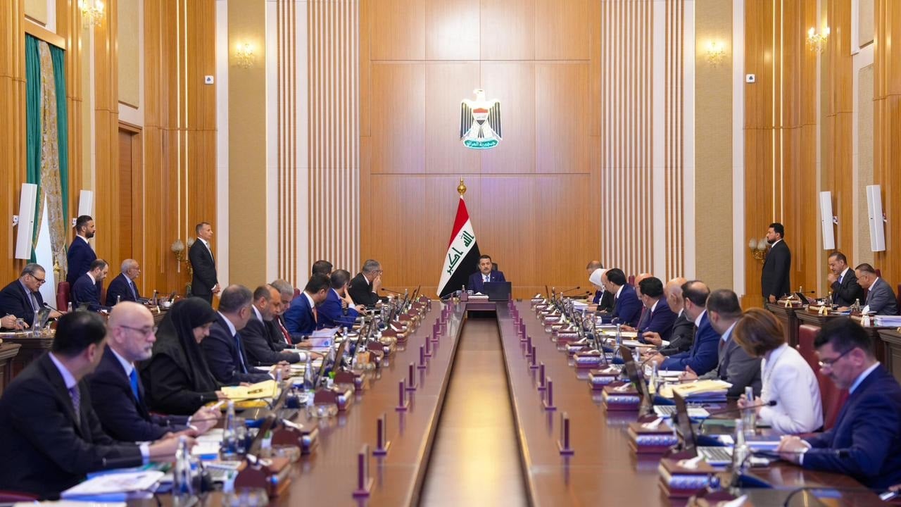 بينها تخص المشاريع المتلكئة والنفط.. القرارات الكاملة لجلسة مجلس الوزراء