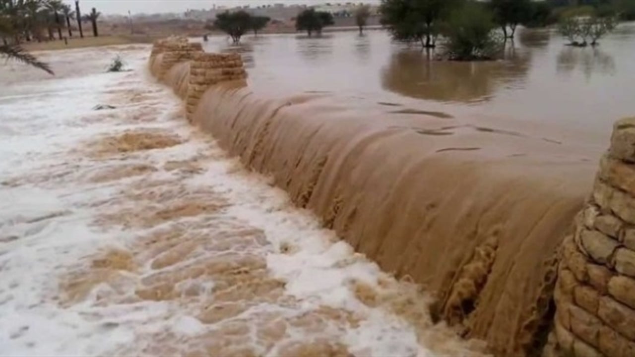 السوداني يوجه بفتح مقر متقدم لإدارة الأزمات والكوارث في كركوك وصلاح الدين 