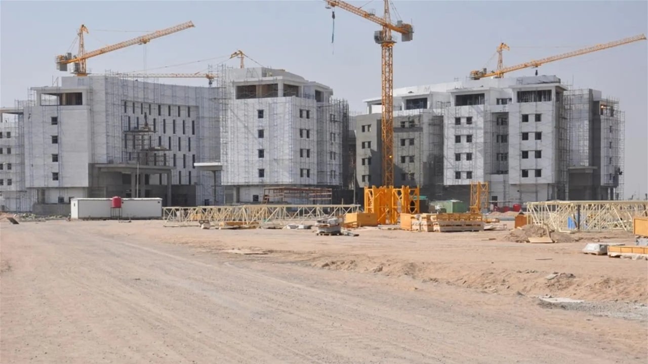 خبير اقتصادي: الاستثمار الأجنبي يغيب عن العراق إلا في النفط.. وهذه الأسباب