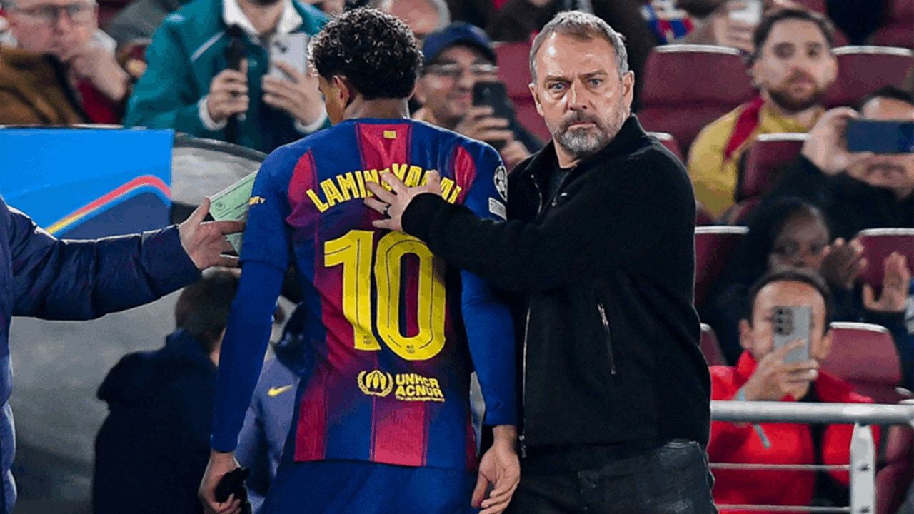 فليك يعلق على رد فعل لامين بعد استبداله أمام فرانكفورت