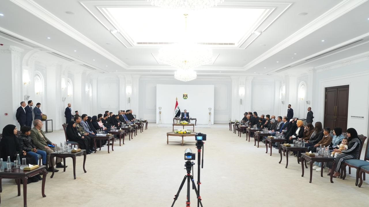 السوداني: وجهنا بمعالجة أي تقصير أو تأخير بتوفير احتياجات ومتطلبات ذوي الشهداء