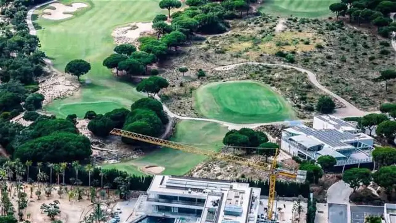 رونالدو يبني أفخم قصر بـ29 مليون دولار