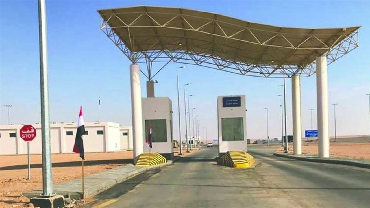 في ميسان والنجف.. فتح معبر للعجلات مع إيران وتثبيت منفذ جديد مع السعودية