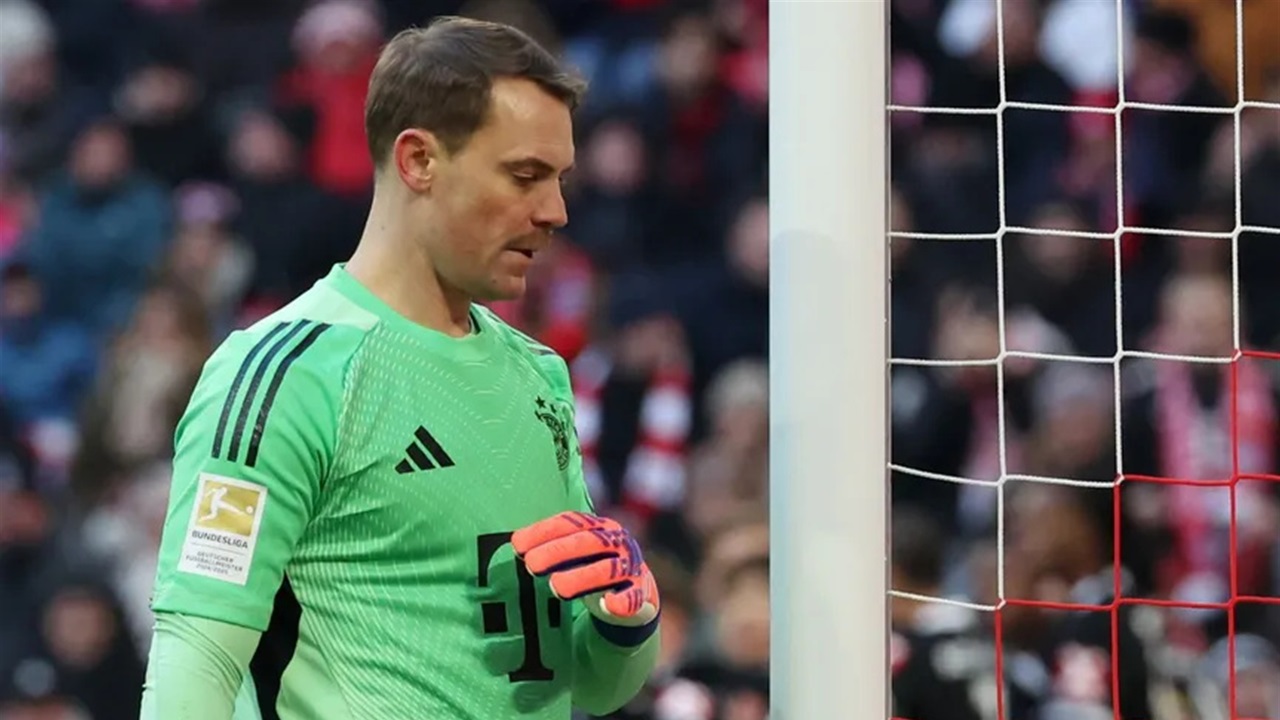 مانويل نوير يصدم بايرن ميونيخ