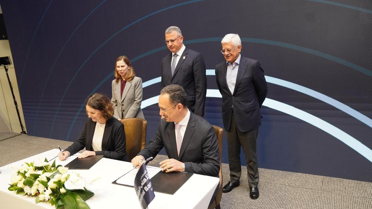 البنك الأوروبي يضخ 100 مليون دولار في العراق ويشجع الأسواق الدولية على الدخول