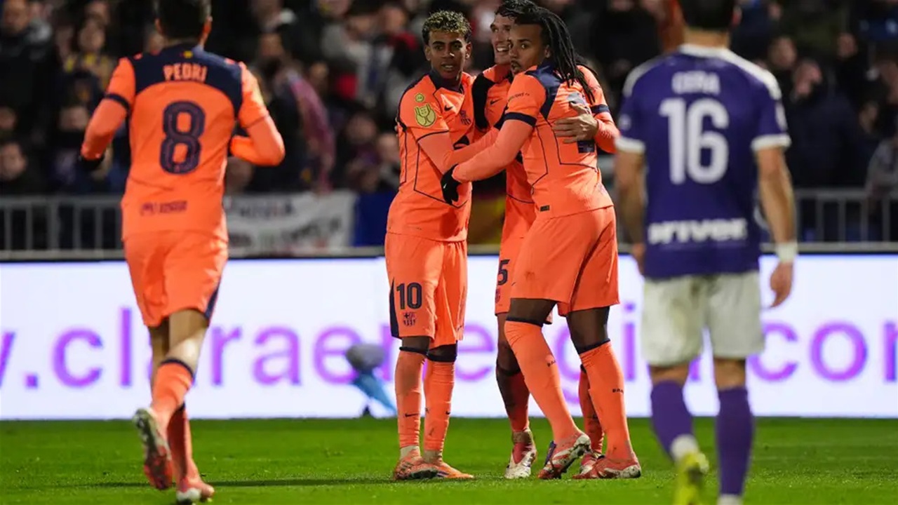 برشلونة يهزم جوادالاخار ويبلغ ثمن نهائي كأس الملك