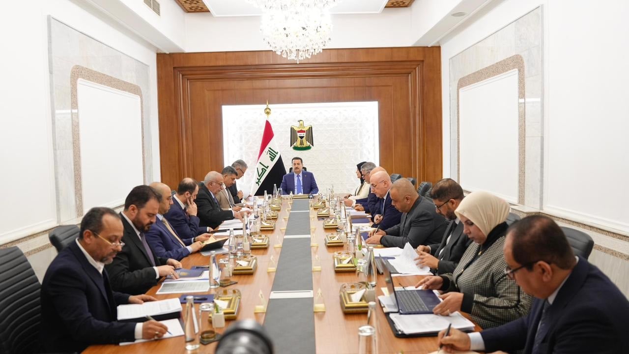 السوداني: توجه الحكومة بمراجعة الجوانب المالية والاقتصادية ورفع كفاءة قطاعات النفط 