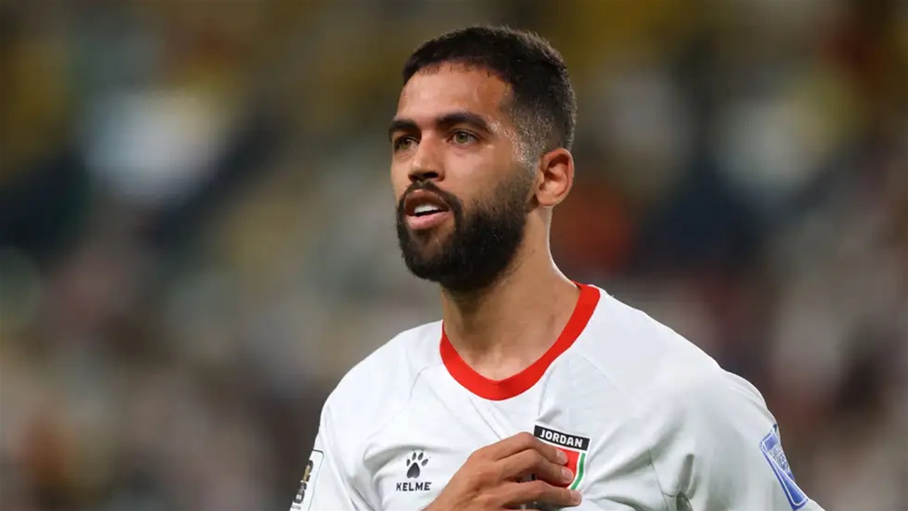 علي علوان يتوج بجائزة هداف كأس العرب 2025