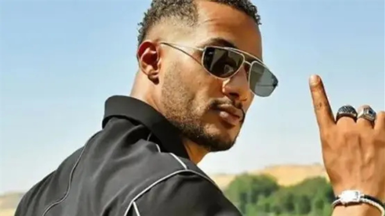 محمد رمضان: لن أتصور امام الكعبة