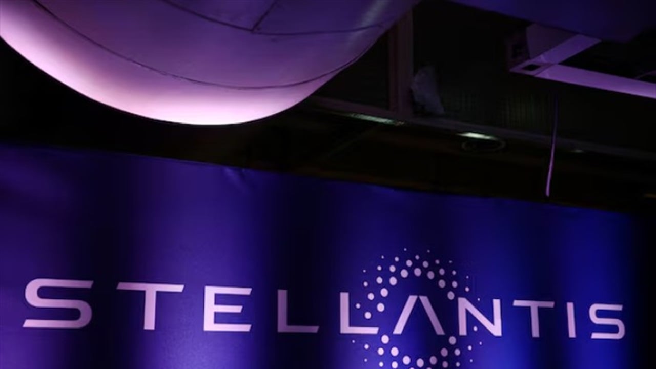 ستيلانتس تستدعي أكثر من 52 ألف سيارة في أمريكا