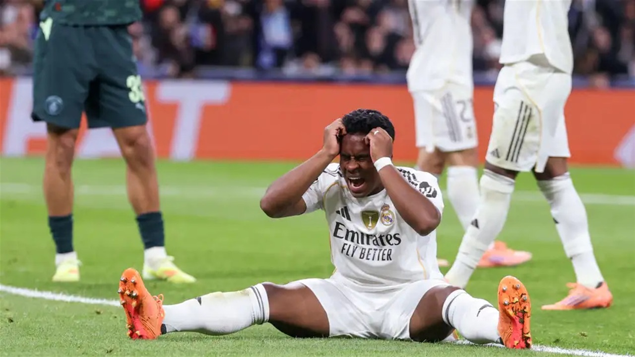 ريال مدريد يتخلص من مهاجمه الشاب باتفاق ثلاثي