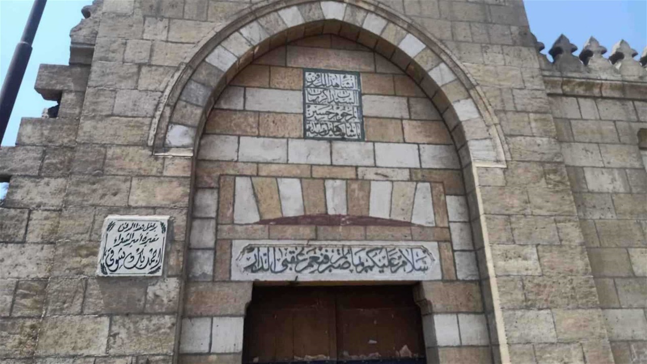 هدم مقبرة أحمد شوقي