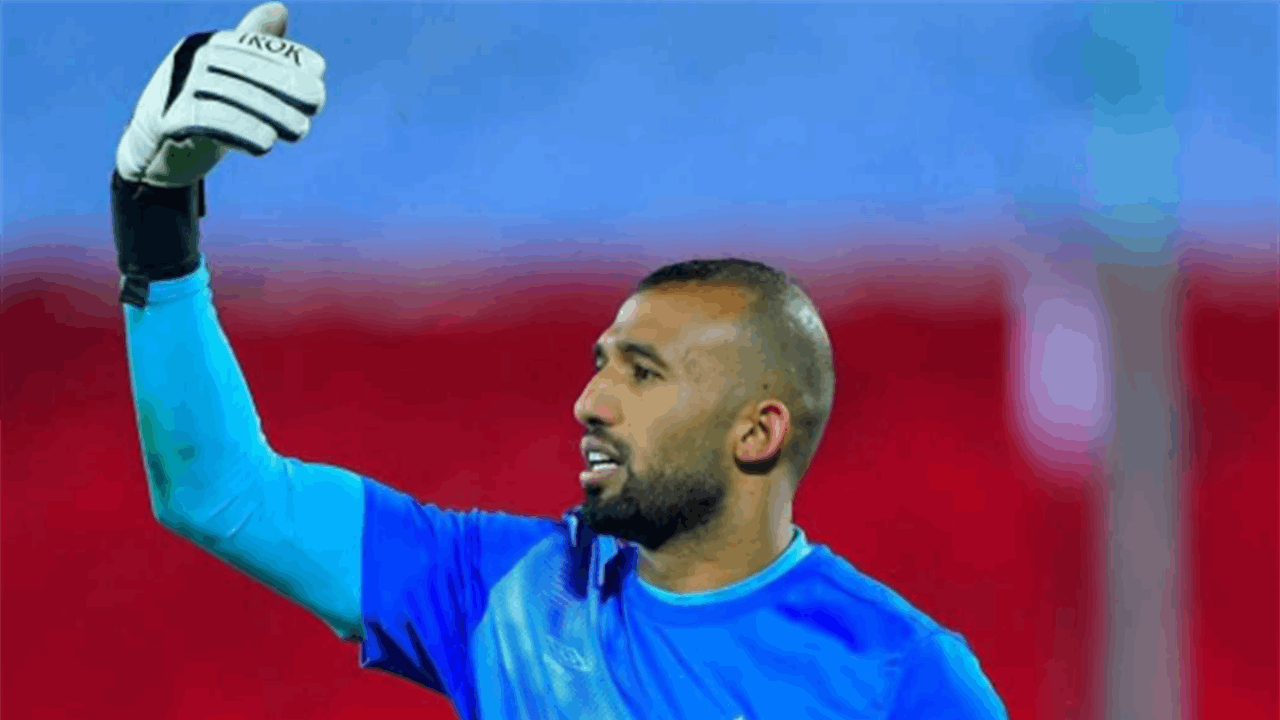 ايقاف وغرامة.. معاقبة حارس نادي الطلبة بعد الإساءة الى الطاقم التحكيمي 