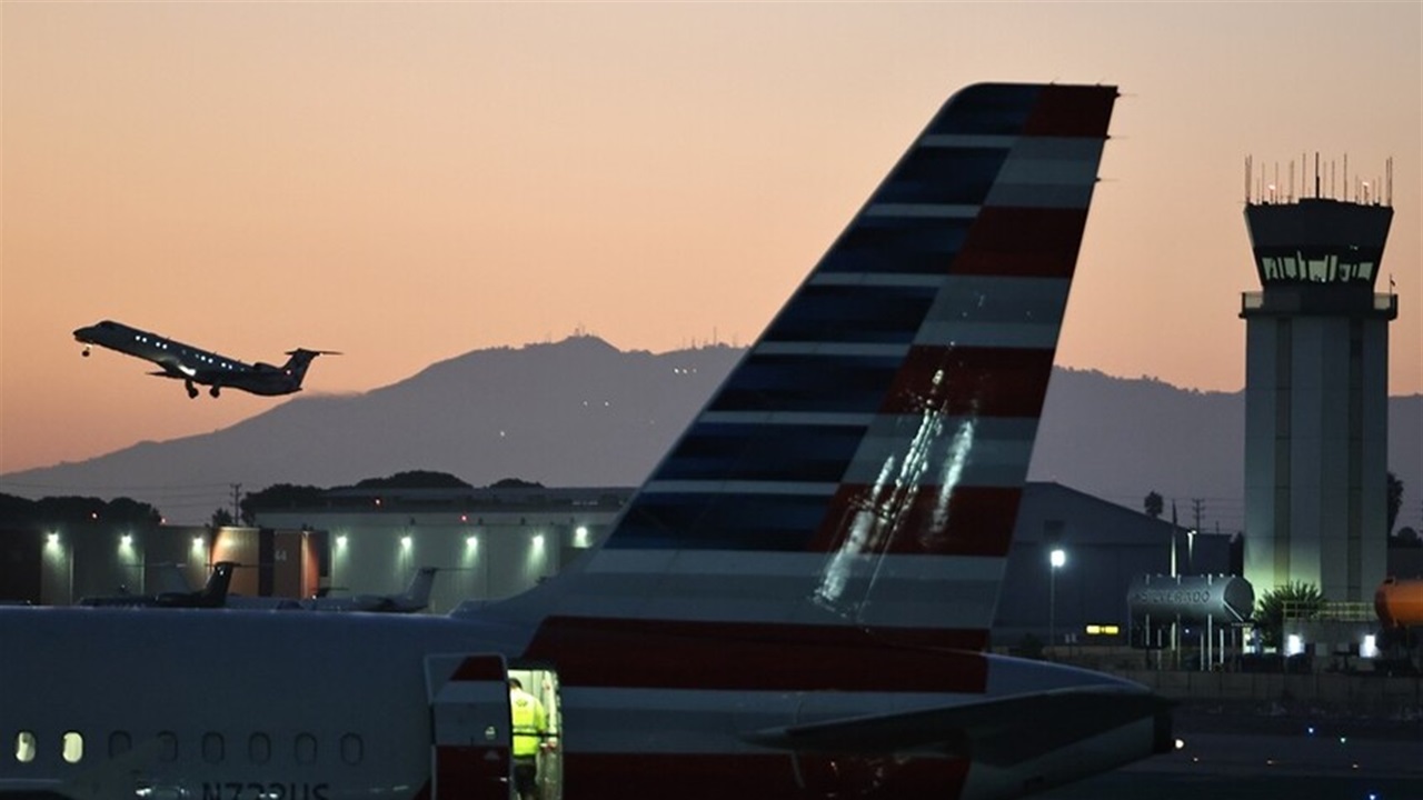 بولندا تغلق مطارين لدواع أمنية