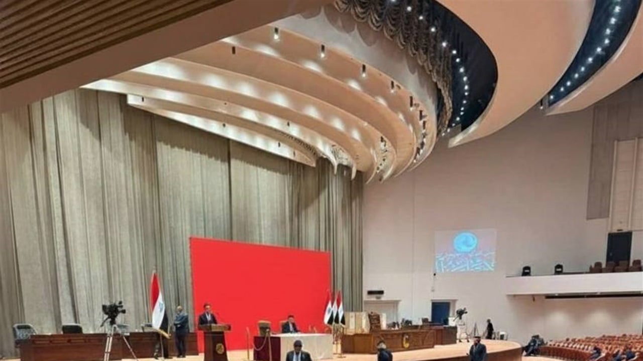 بدء عملية العدّ والفرز لانتخاب رئيس مجلس النواب