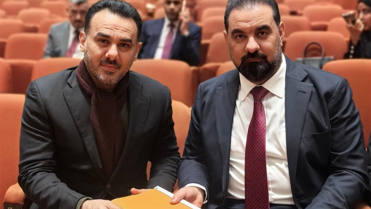 الاطار التنسيقي يقدم تواقيع الكتلة الاكبر الى الحلبوسي