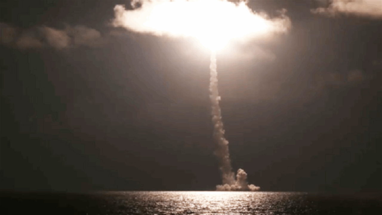 إذاعة "يوم القيامة" تبث موسيقى "بحيرة البجع".. هل ستفعّل روسيا النووي ام تغتال زلينسكي؟