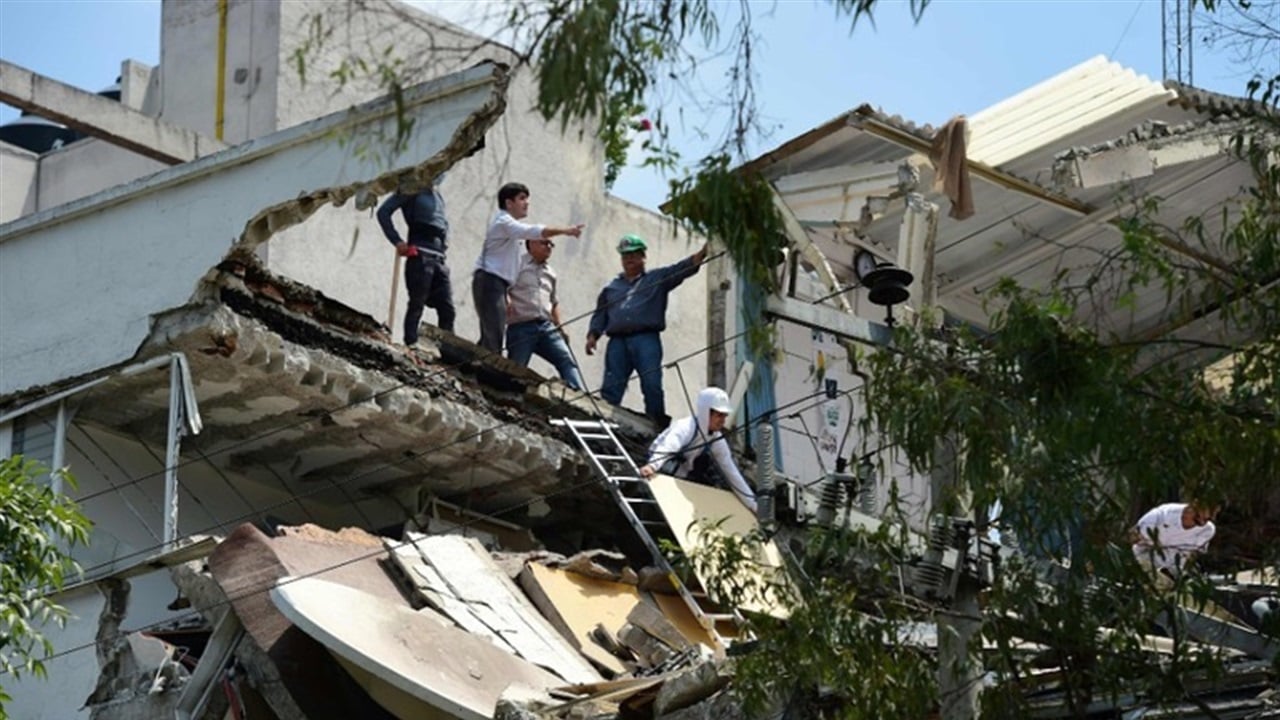 بقوة 6,5.. زلزال يجبر رئيسة المكسيك على مغادرة القصر الرئاسي
