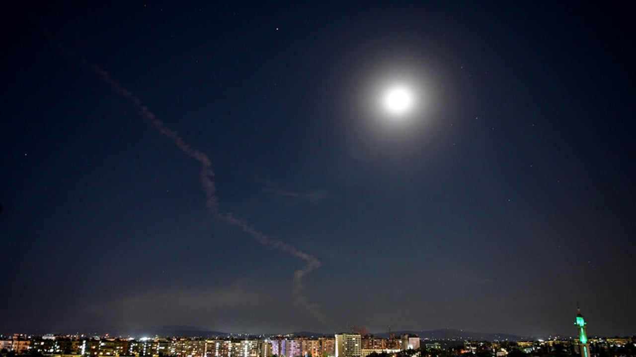 ​دمشق: انفجار العاصمة ناجم عن سقوط صاروخ قرب مطار 