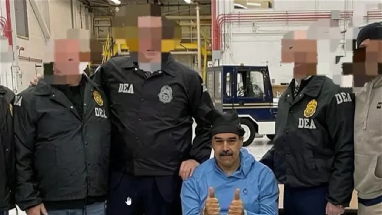 ماذا يقول القانون الدولي عن اعتقال مادورو؟