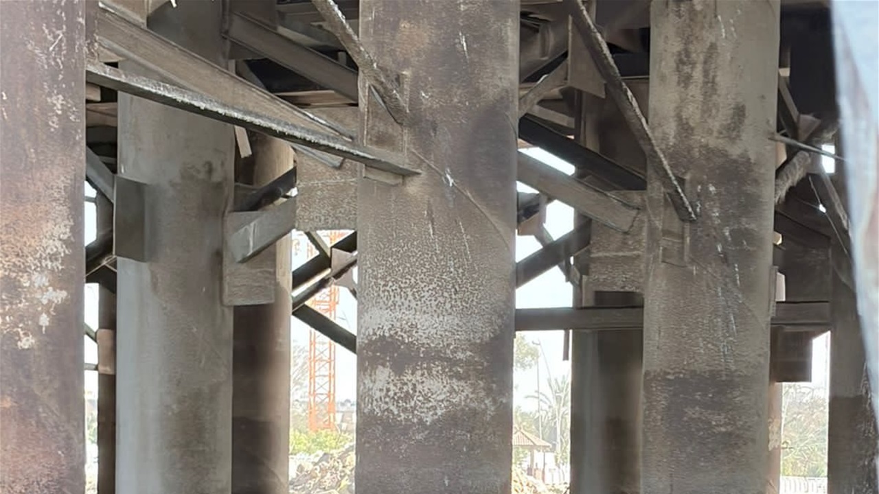 ذي قار تغلق جسر الزيتون وتتجه لرفعه بشكل كامل