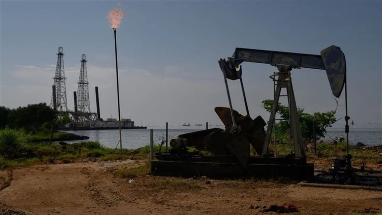 العقوبات الأميركية تعيد تشكيل تجارة النفط الفنزويلي في السوق الصينية