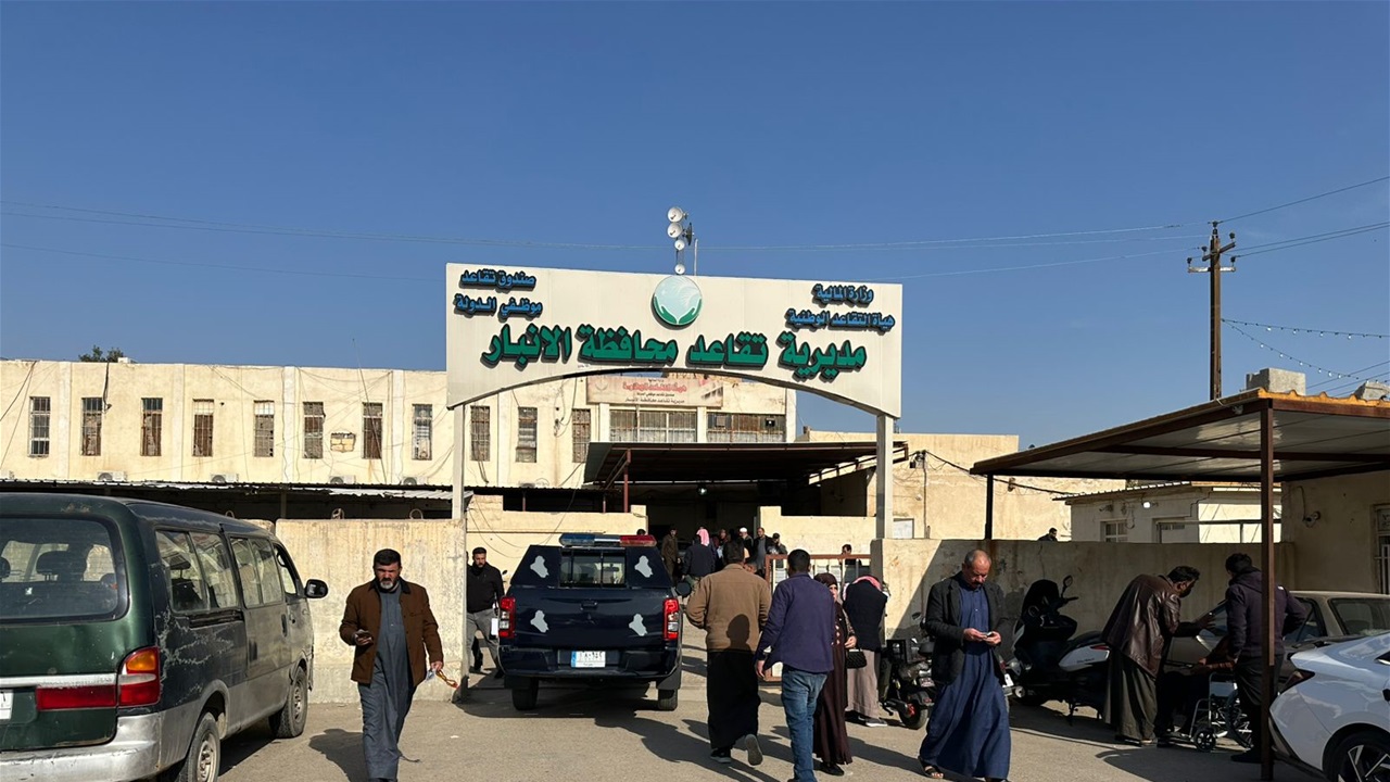 رواتب عائلات الشهداء والمصابين في الأنبار مهددة بالحجز.. ومناشدات للتدخل (صور)