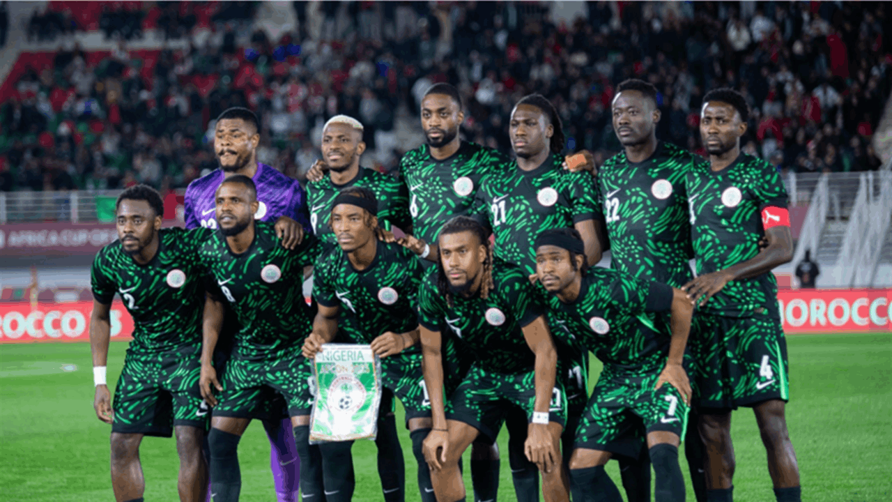 منتخب نيجيريا يهدد بعدم خوض مباراة الجزائر