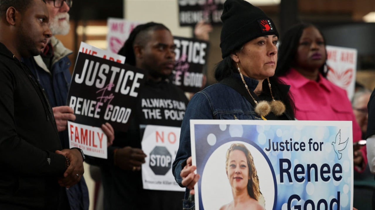 احتجاجات متصاعدة في مينيسوتا الامريكية بعد مقتل امرأة برصاص حكومي