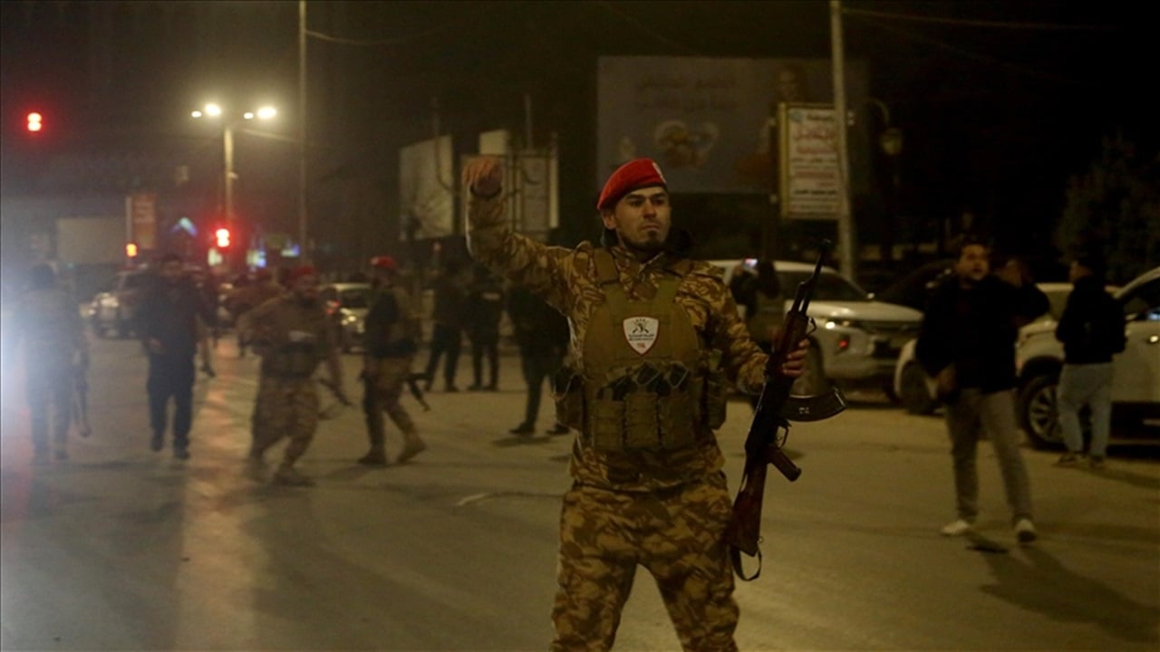 سوريا.. الجيش يعلن وقف العمليات العسكرية في حلب و"قسد" تنفي