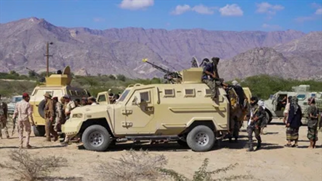 اليمن.. تصعيد عسكري في لحج وتوترات ميدانية متزامنة جنوباً وغرباً