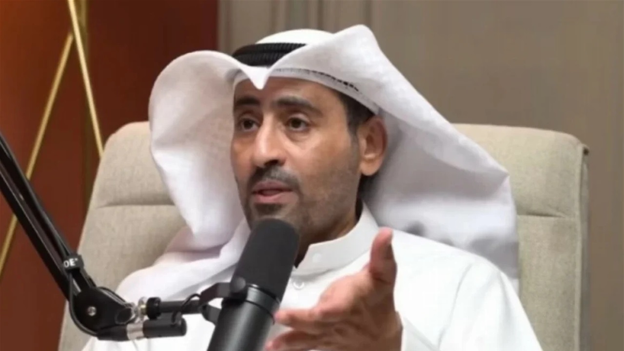 من هو الكاتب المطيري الذي توفي الاحد الماضي؟