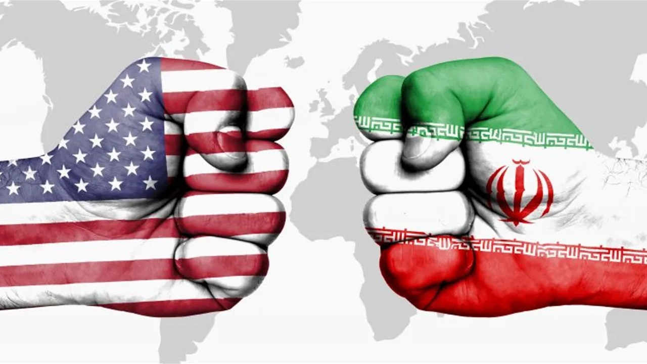 رويترز: إيران هددت بقصف القواعد العسكرية للدول التي ينطلق منها القصف الامريكي