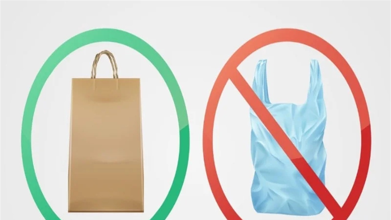 تحذير من "ملوثات الألف عام".. حملة لاستبدال الأكياس البلاستيكية بالورقية في العراق