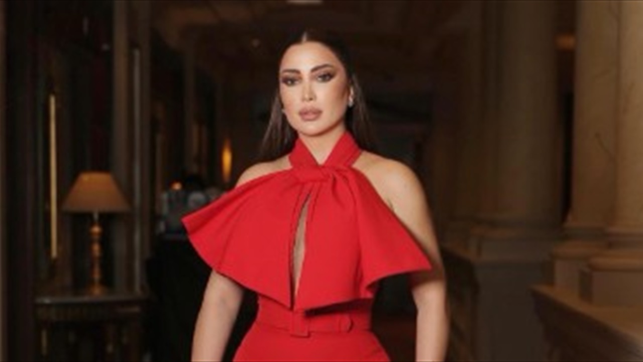 نسرين طافش تتألق بإطلالة حمراء جريئة بحفل توزيع جوائز Joy Awards لعام 2026 في السعودية 