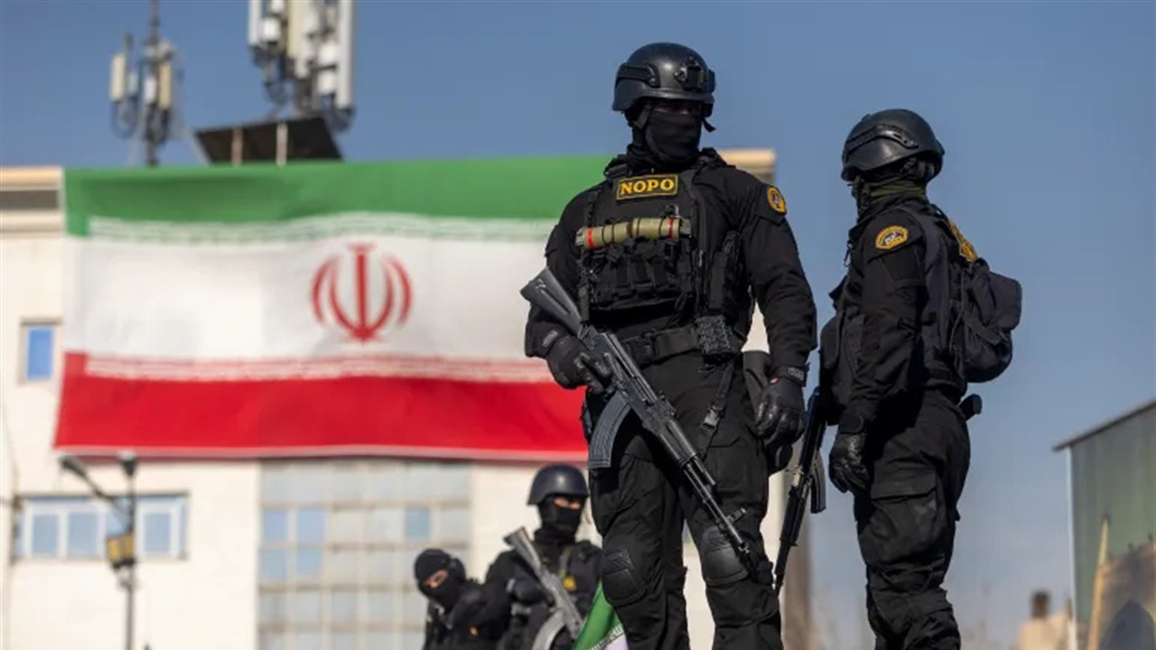 إيران تعلن إصابة 3700 شرطي خلال الاحتجاجات الأخيرة