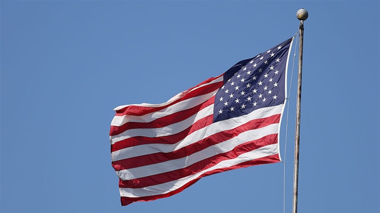 سياسي فرنسي يطالب باستبعاد أمريكا من استضافة كأس العالم