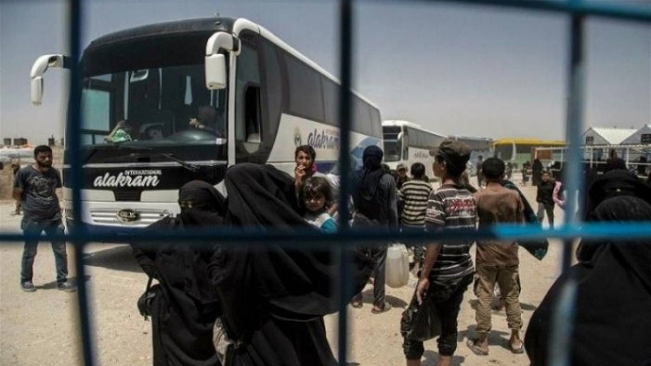 مسؤول أمريكي: سنستكمل نقل معتقلي داعش الى العراق خلال أيام