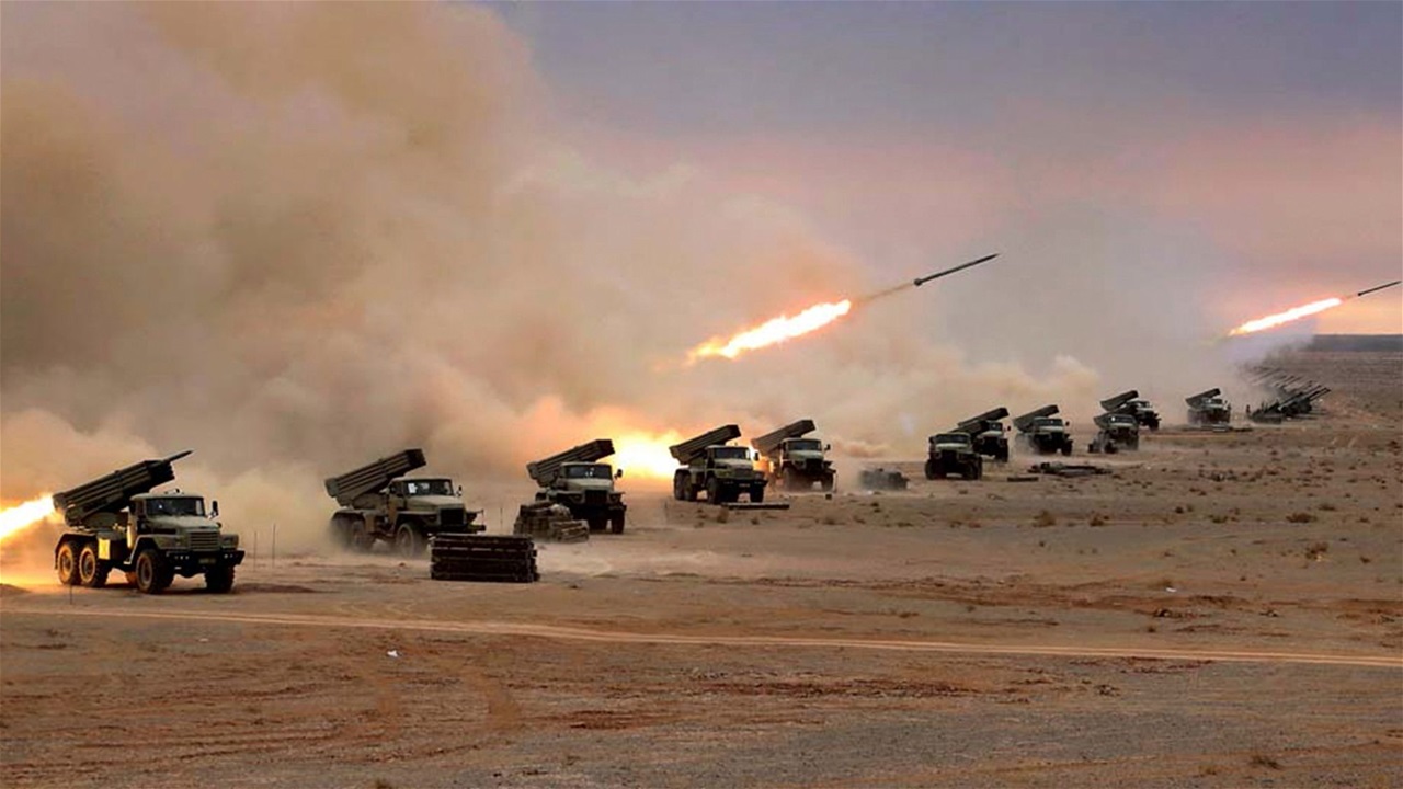 مسؤول إيراني يتوعد: أي تهديد سيُقابل بحرب شاملة