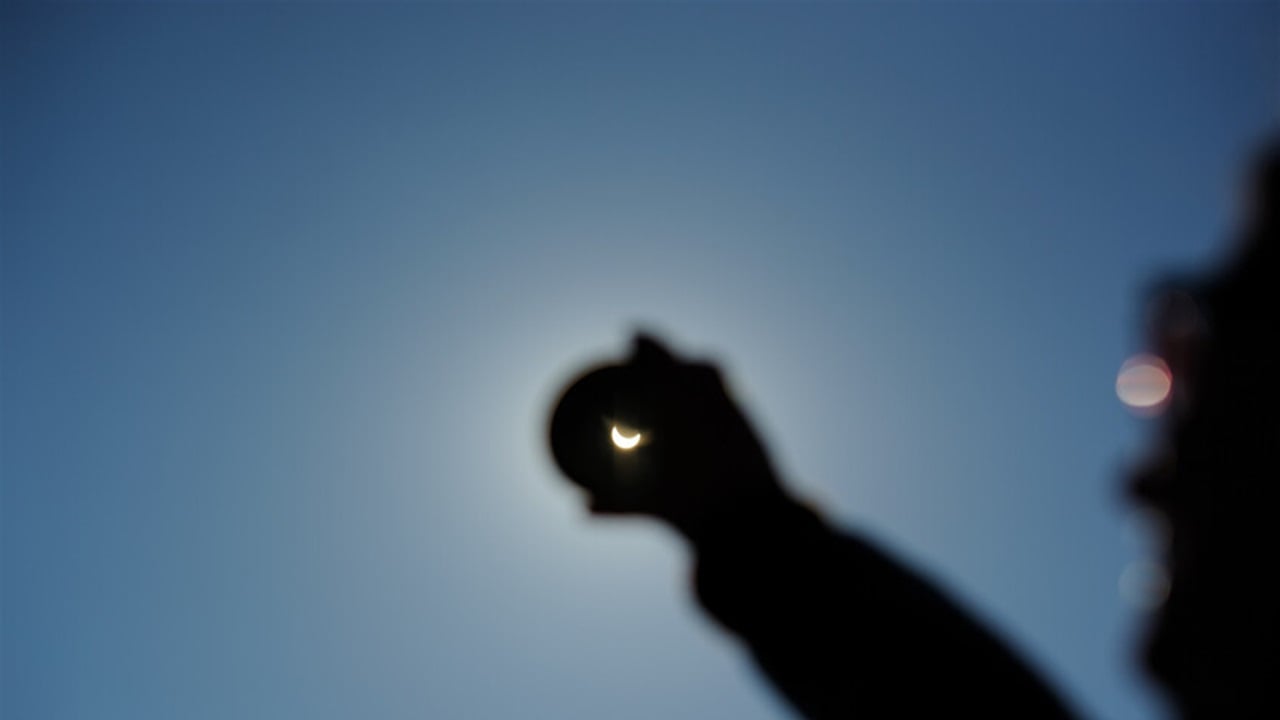 مفاجأة لعشاق الفلك.. الأرض ستشهد حالة مزدوجة نادرة بهذا الموعد 