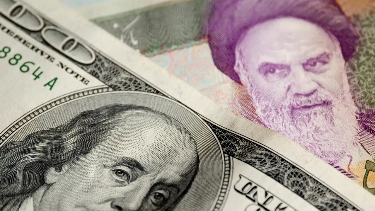 لليوم الثاني على التوالي.. الريال الإيراني لأدنى مستوى له أمام الدولار