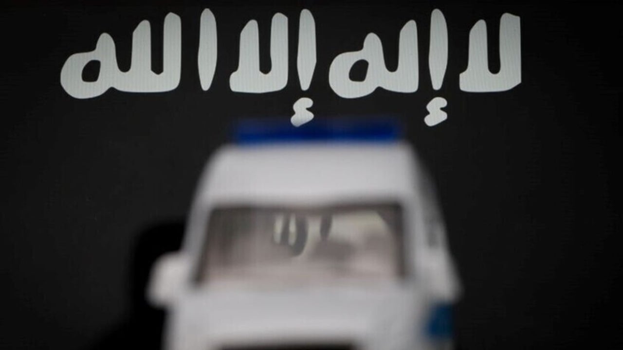 لماذا أبطأت امريكا وتيرة نقل معتقلي داعش من سجون سوريا إلى العراق؟