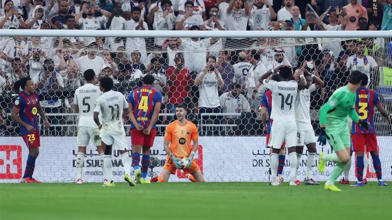 صراع بين برشلونة وريال مدريد على موهبة واعدة