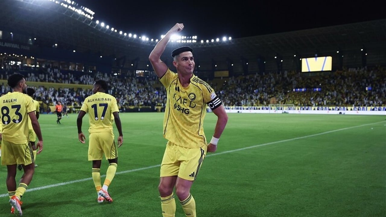 صحيفة برتغالية ترجح رحيل رونالدو عن النصر