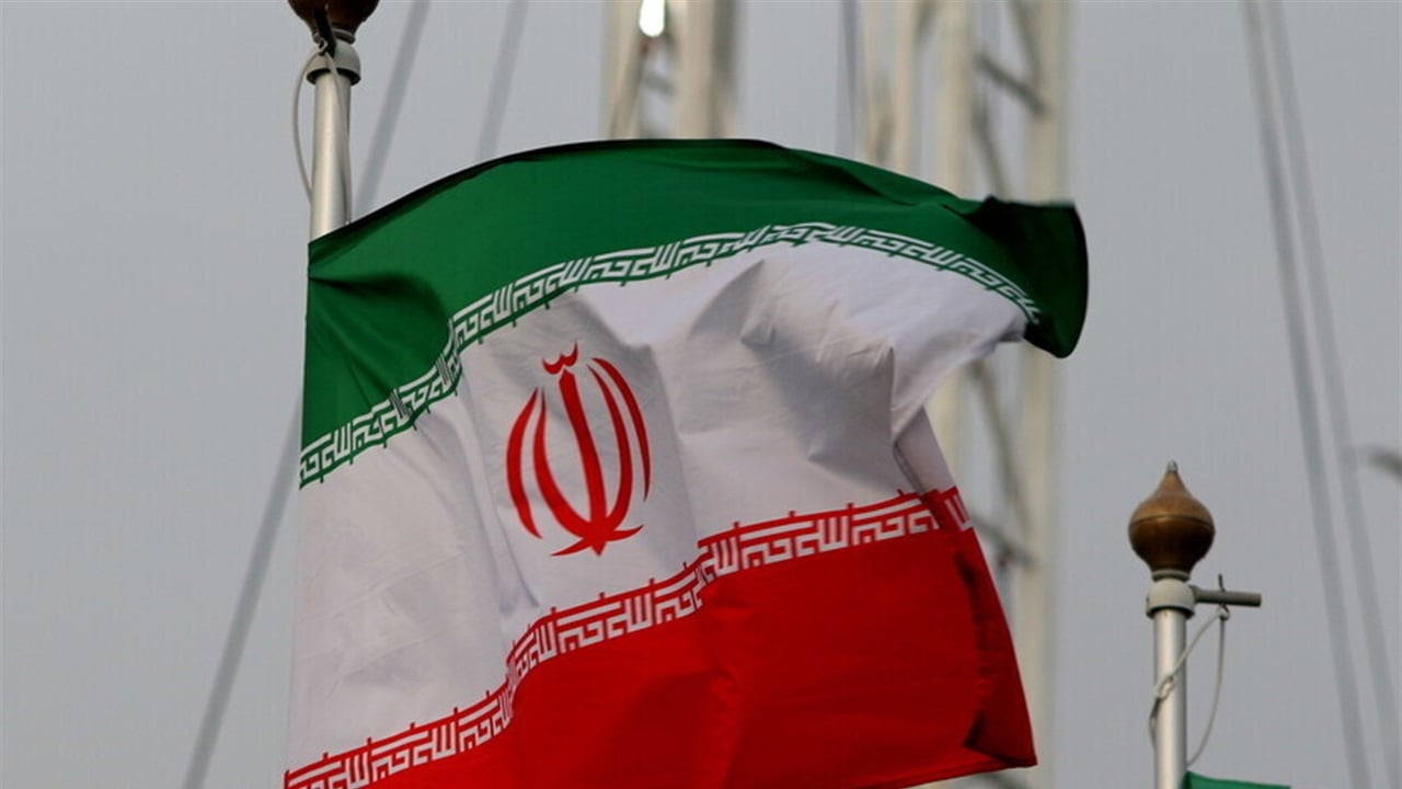 أول تعليق لطهران بعد رفض واشنطن تغير مكان محادثات الجمعة